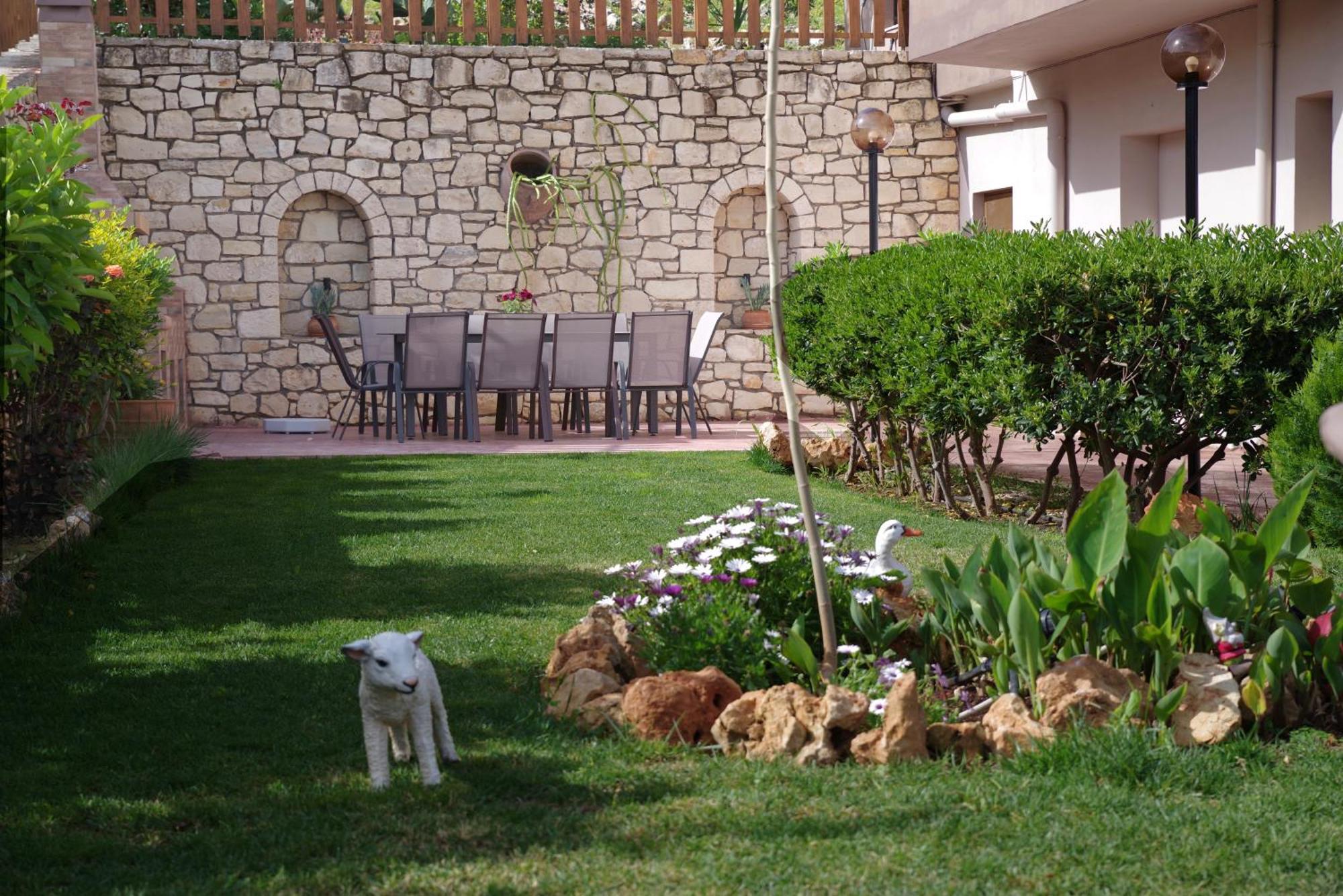 Villa Leondis Melidhónion エクステリア 写真