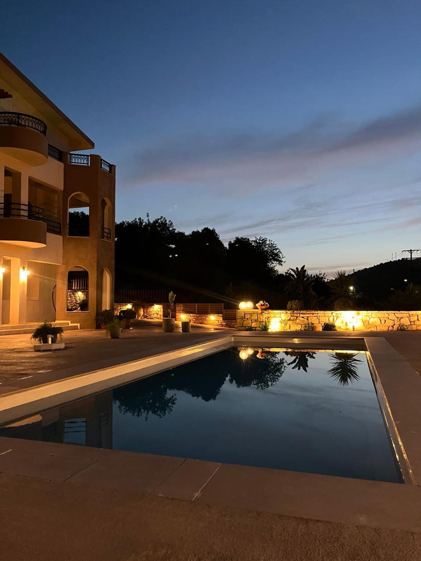 Villa Leondis Melidhónion エクステリア 写真